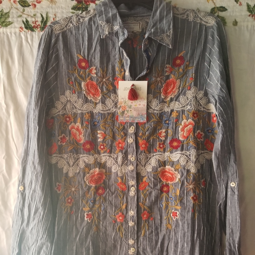 Long sleeve woven top with embroidery